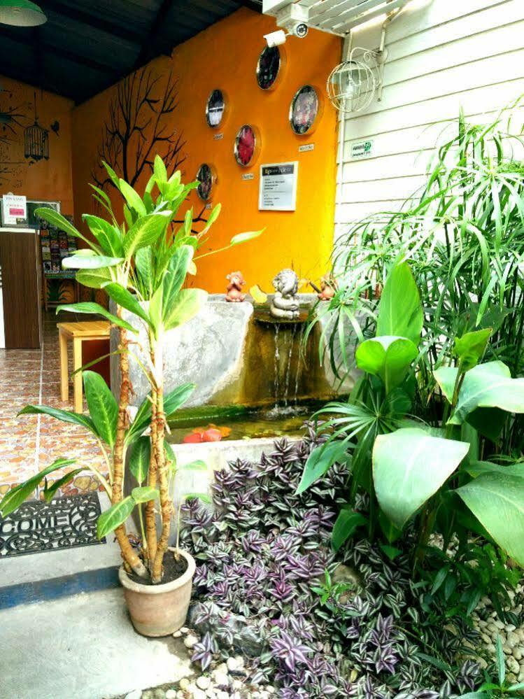 Yin Yang Guesthouse Csiangmaj Kültér fotó