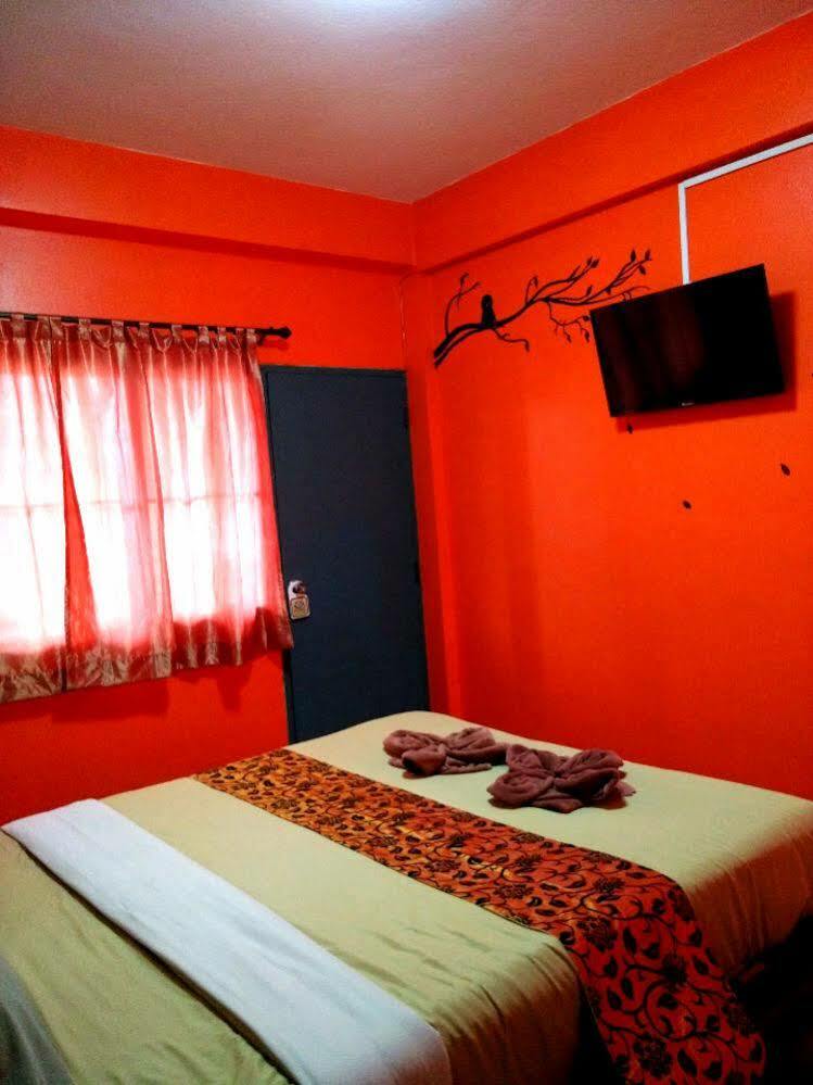 Yin Yang Guesthouse Csiangmaj Kültér fotó